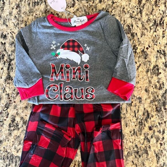 NWT -Girls 2 piece Christmas Pajama Set Mini Clause Buffalo Plaid -Size 12-18 mo - Picture 3 of 4